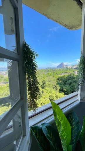 Apartamento na Gloria vista mar Av A S 232 ap802